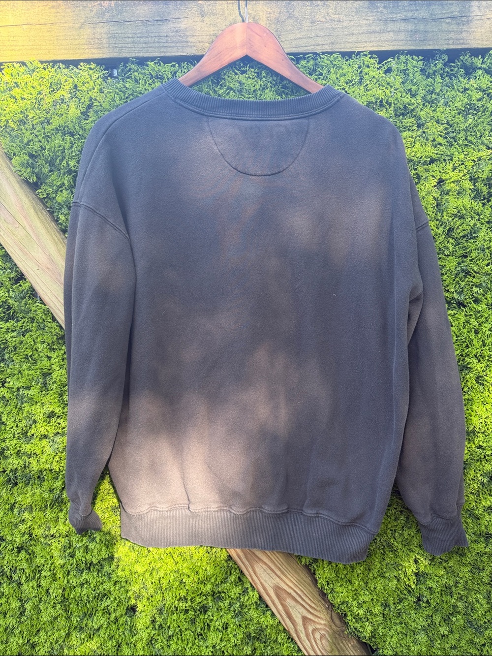 American Eagle Outfitters Black Grateful Dead Skull Crewneck Sweatshirt - Picture 4 of 5